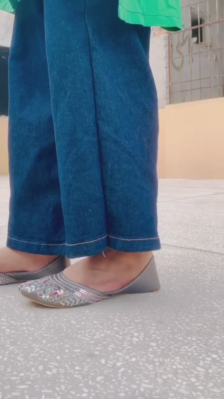 Daisy Shine (Gray)