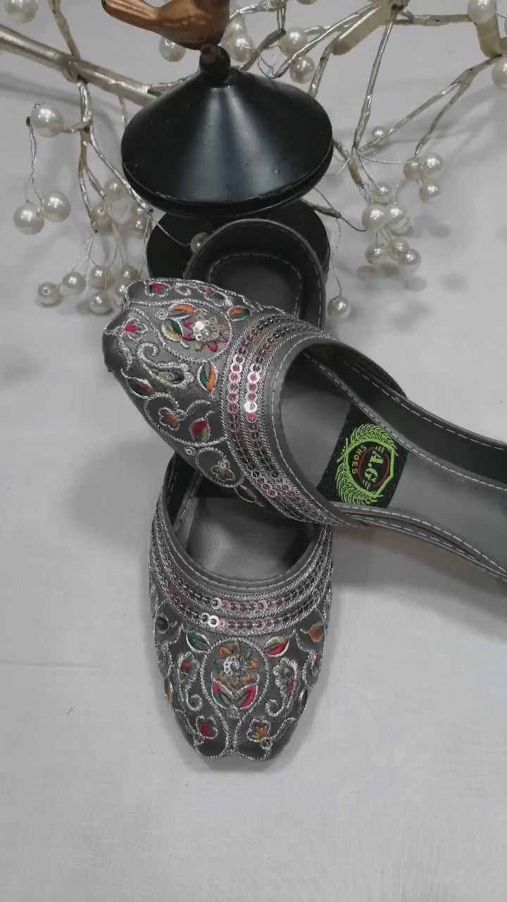 Daisy Shine (Gray)