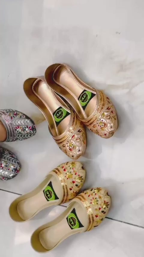 Daisy Shine (Peech)